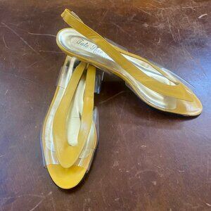 Vintage Tate Shoe Salon Yellow Leather Clear Acrylic Slingback Wedge Sandals